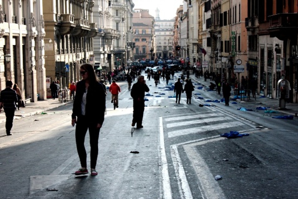 A man lost a hand during a demonstration for the right to have a house in Rome, Italy.jpg