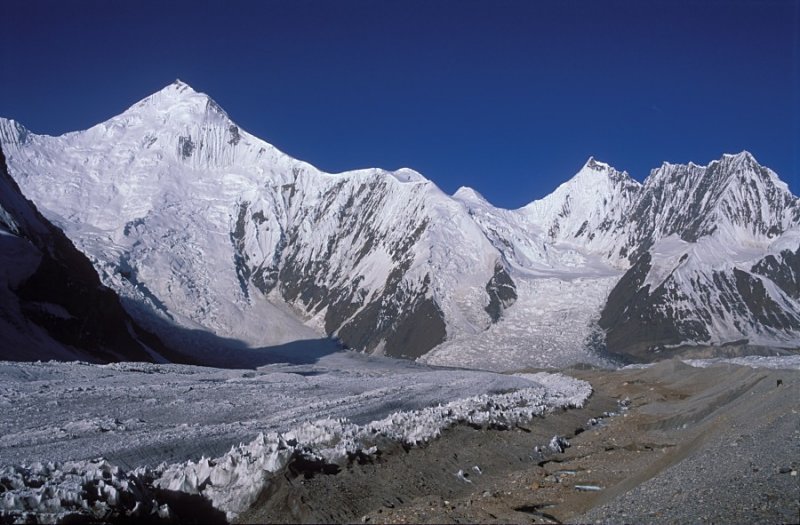 abruzzi glacier.jpg