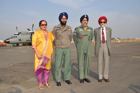 Air_Cmde_RS Sodhi_with_son.jpg