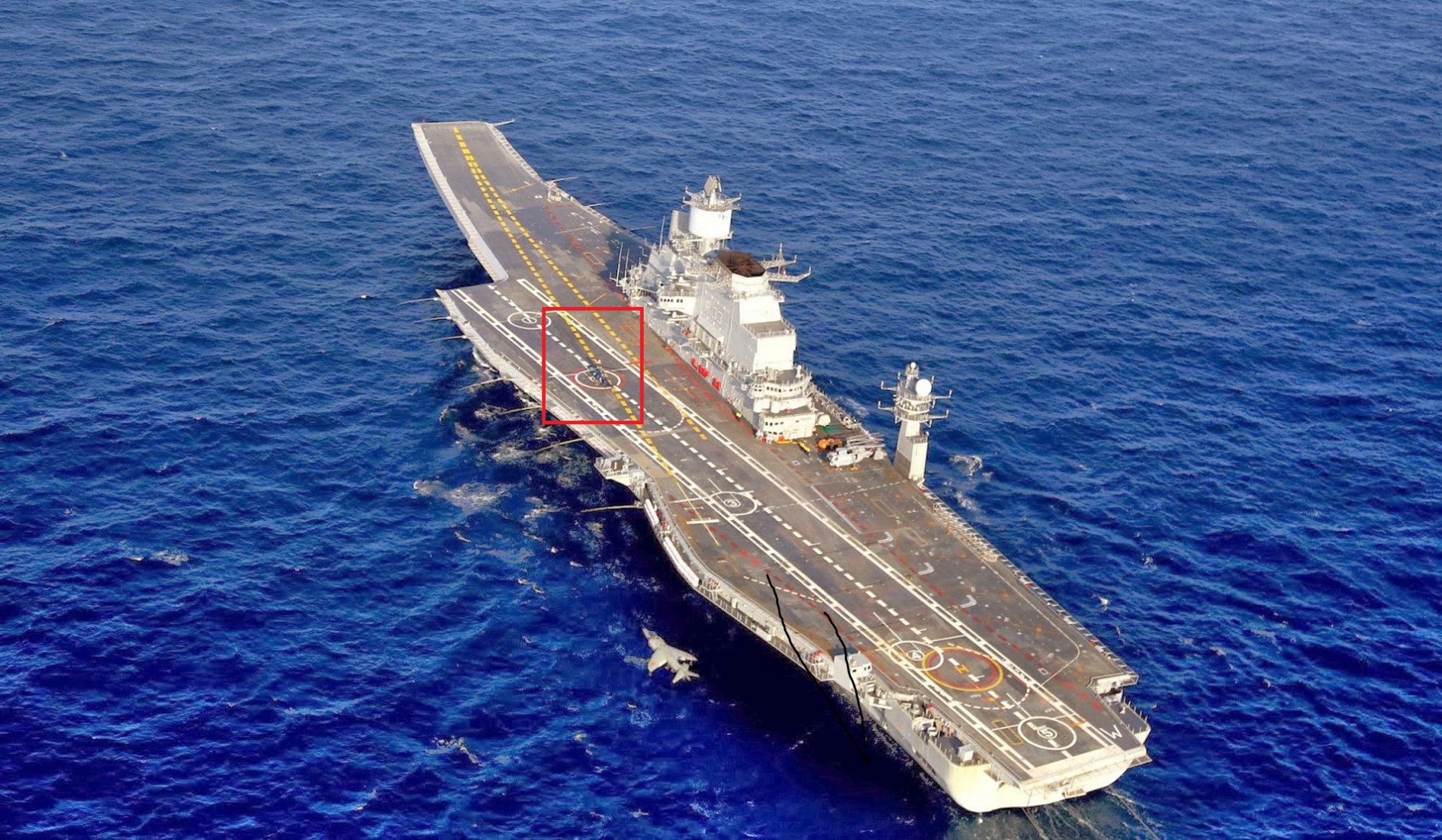 Aircraft-Carrier-INS-Vikramaditya-02-Indian-Navy.jpg
