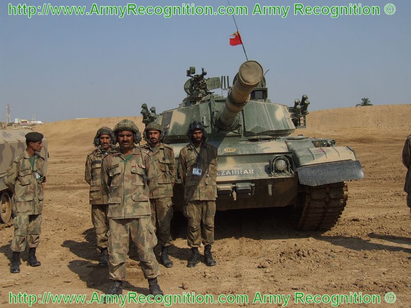 al-zarrar_main_battle_tank_ideas_2008_international_defence_exhibition_pakistan_karachi_002.jpg