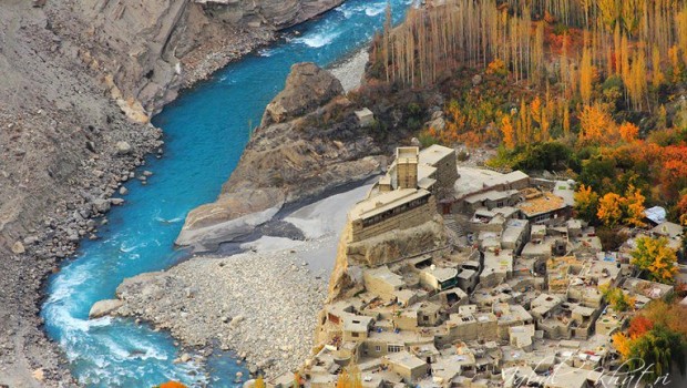 Altit-fort-of-Hunza-Valley-Gilgit-Baltistan-Pakistan.-620x350.jpg