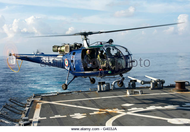 an-indian-navy-helicopter-lands-on-the-flight-deck-of-uss-john-s-mccain-g403ja.jpg