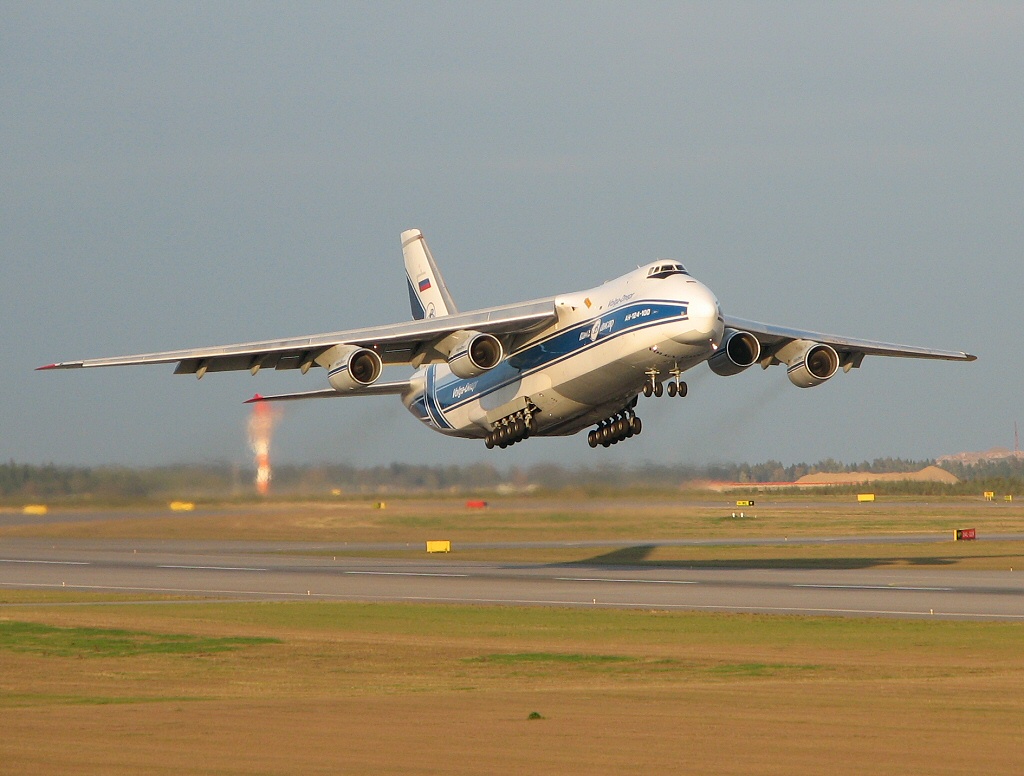 Antonov_An-124.jpg