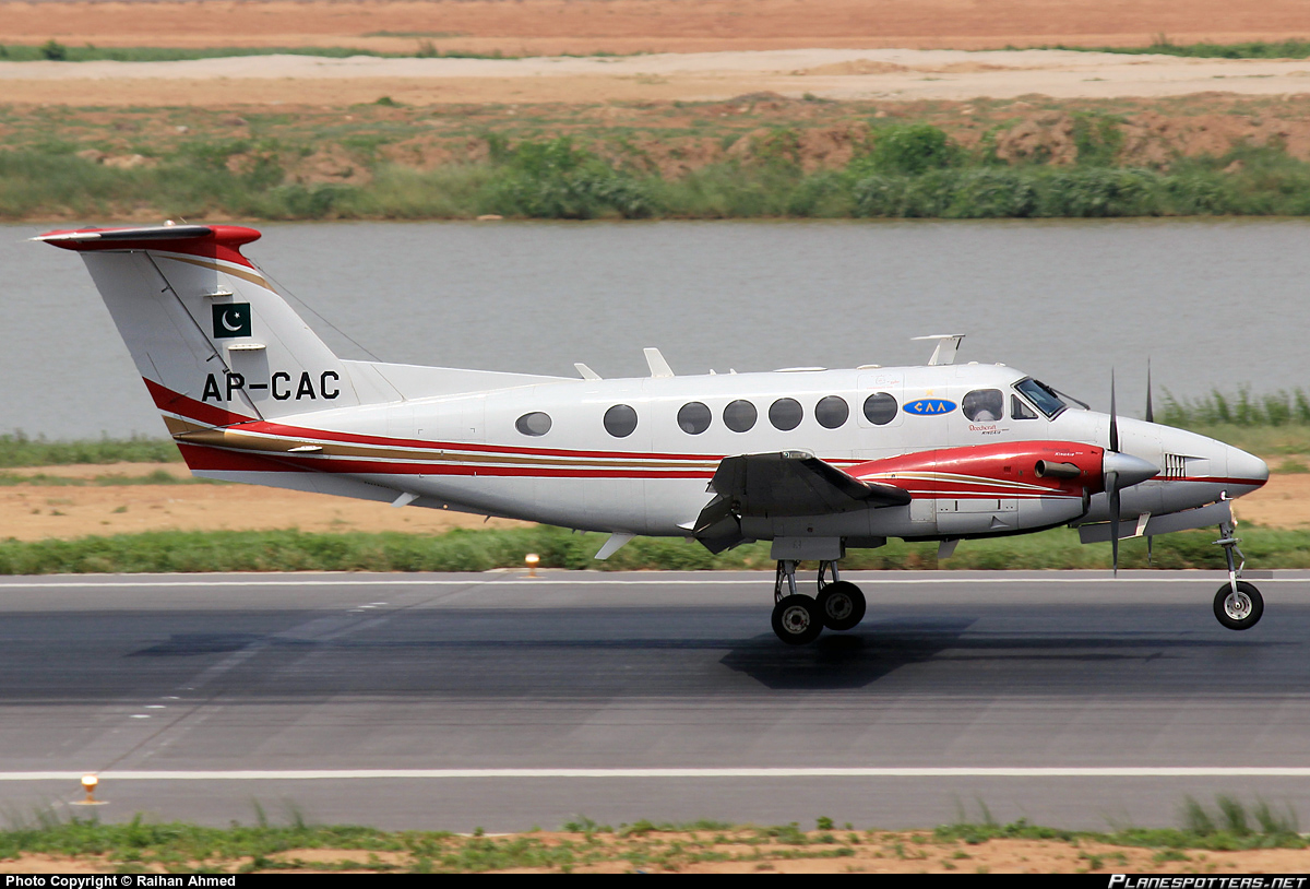 AP-CAC-Beechcraft-Model-200-King-Air_PlanespottersNet_476443.jpg