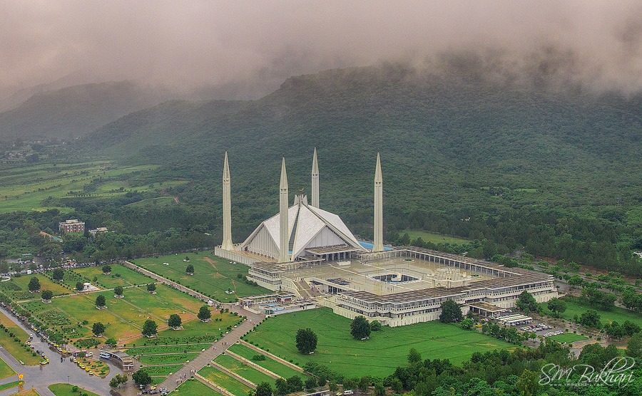 Arial view of Faisal Mosque Islamabad-2015-08-03 12 48 55.656678.jpg