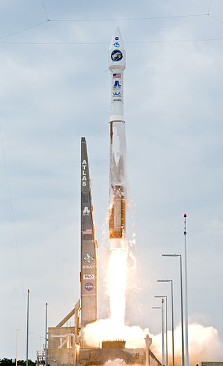 Atlas_V(401)_launches_with_LRO_and_LCROSS_cropped.jpg