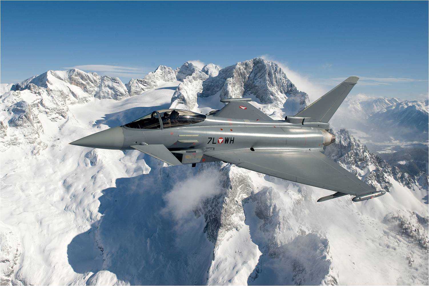 austrian-eurofighter-typhoon_b1.jpg