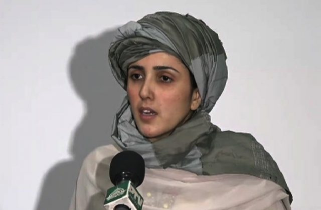 Ayesha-Gulalai-Talk-Isb-21-08-640x420.jpg