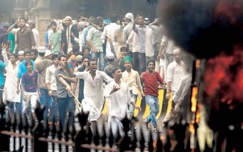 Azad-maidan-riot1.jpg