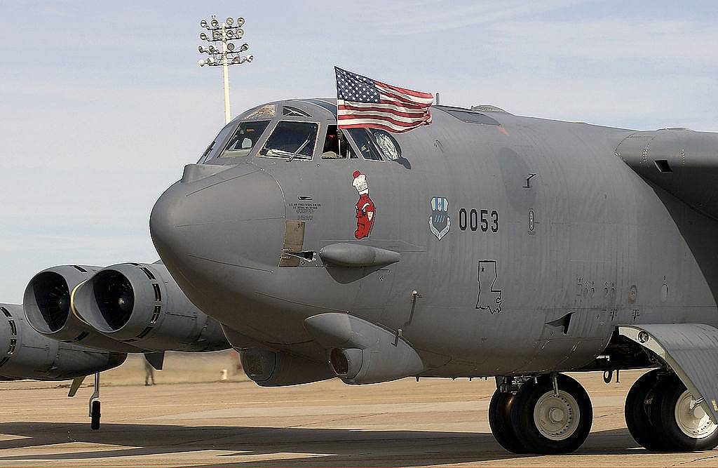 B-52H_bomber_tail_number_60-053.jpg
