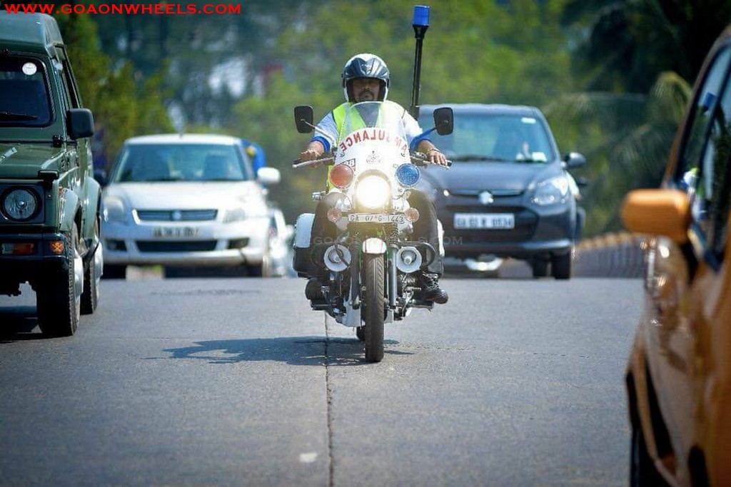Bajaj-Avenger-Goa-Bike-Ambulance-2.jpg