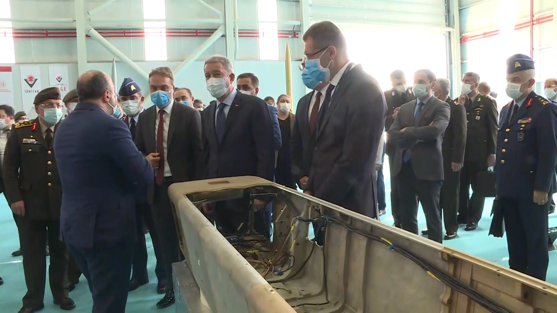 Bakan Akar ve Sanayi ve Teknoloji Bakanı Mustafa Varank TÜBİTAK SAGE’yi Ziyaret Etti (1080p_25...jpg