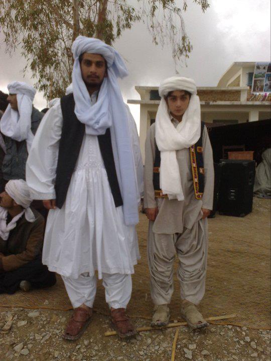 baloch-national-dress-men-brothers.jpg