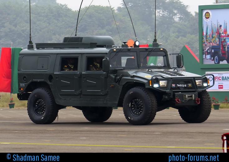 Bangladesh Army Dongfeng EQ2050.jpg