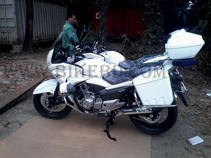 bangladesh-police-bikes.jpg