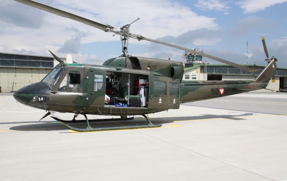 bell212_ith.jpg