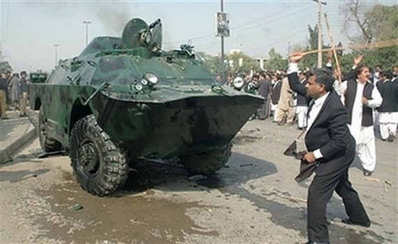 BRDM-2_wheeled_armoured_vehicle_Pakistani_army_news_06102007_001.jpg