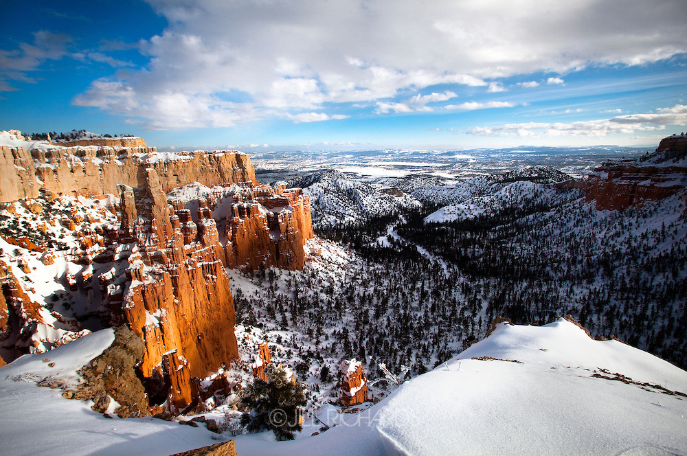 Bryce-Canyon-Utah-Winter-Snow-001.jpg