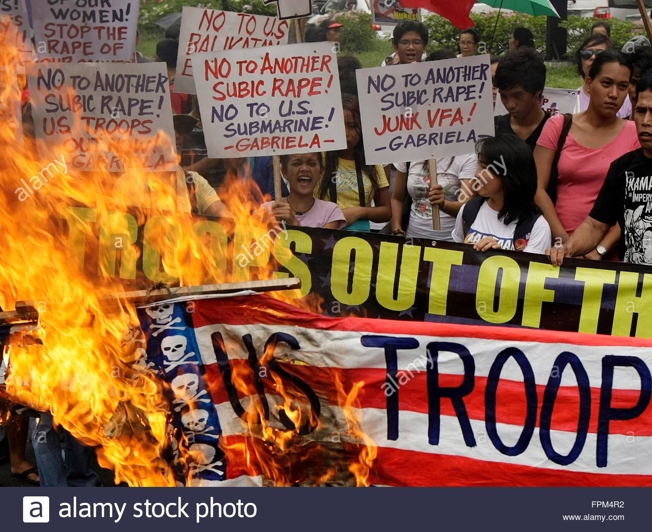 Burning--usa Flag--Filipino--1b.jpg