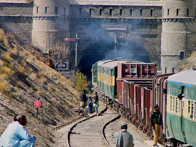 Chaman passenger entering Khojak Tunnel.jpg