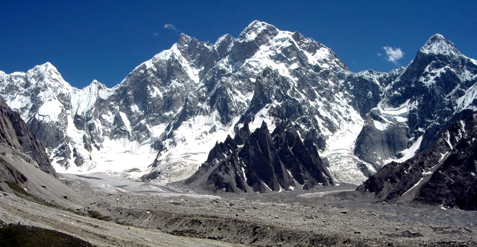 Charakusa Glacier, Karakoram, Pakistan.jpg