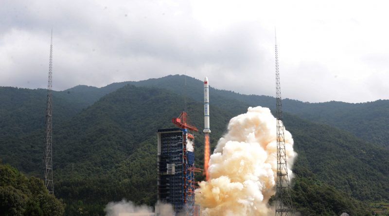 China launches the Yaogan-30 01 reconnaissance satellites 2017-09-29 -02.jpg