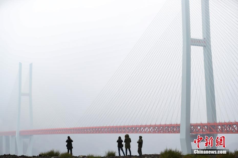 china_worlds_higest_bridge_8.jpg