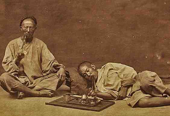 chinese-opium-smokers.jpg