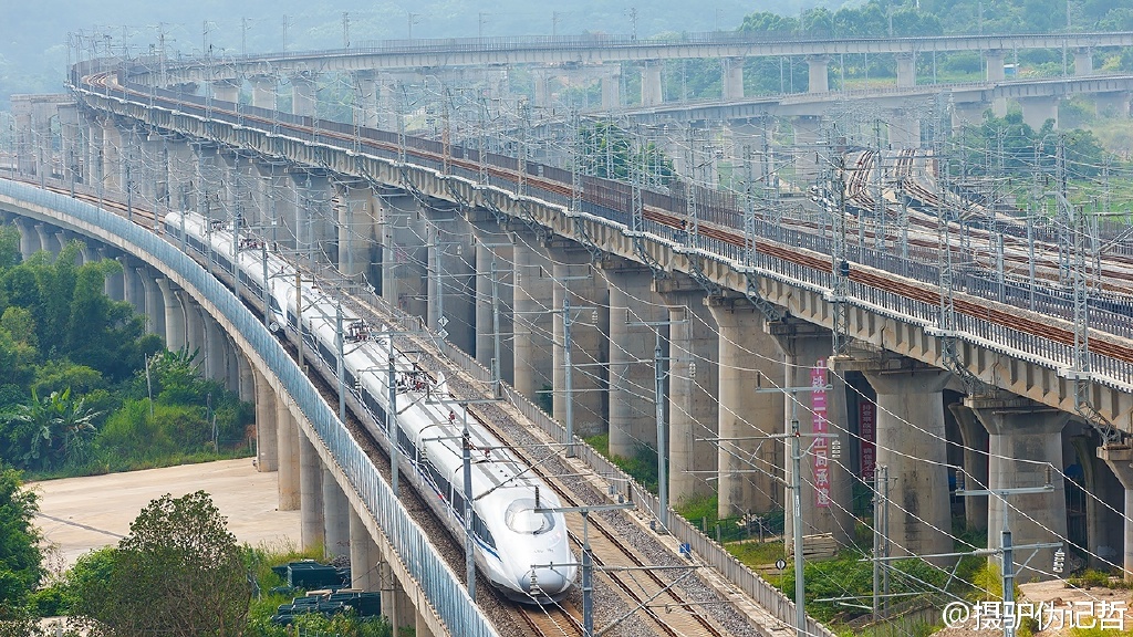 crh380a&立交桥.jpg