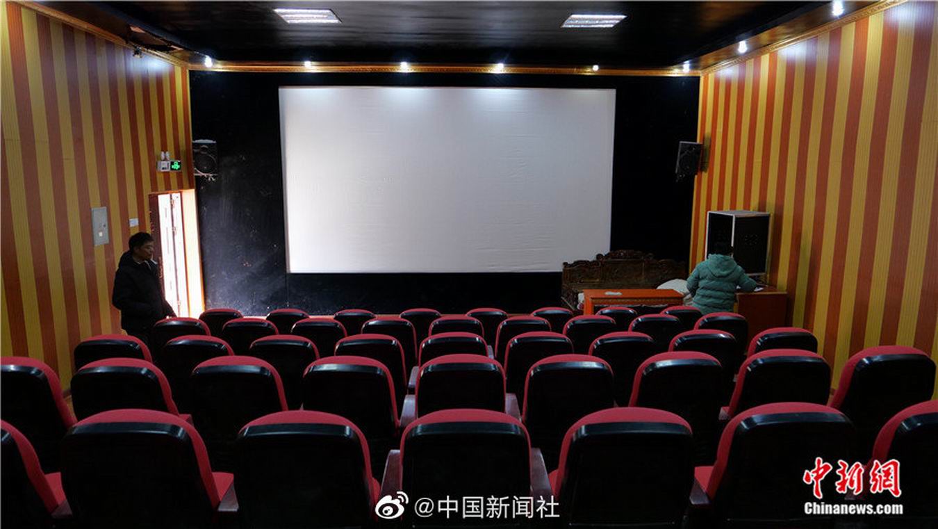 调整大小 d6d6719bly1gmonz9z5dpj20p00e3goo.jpg