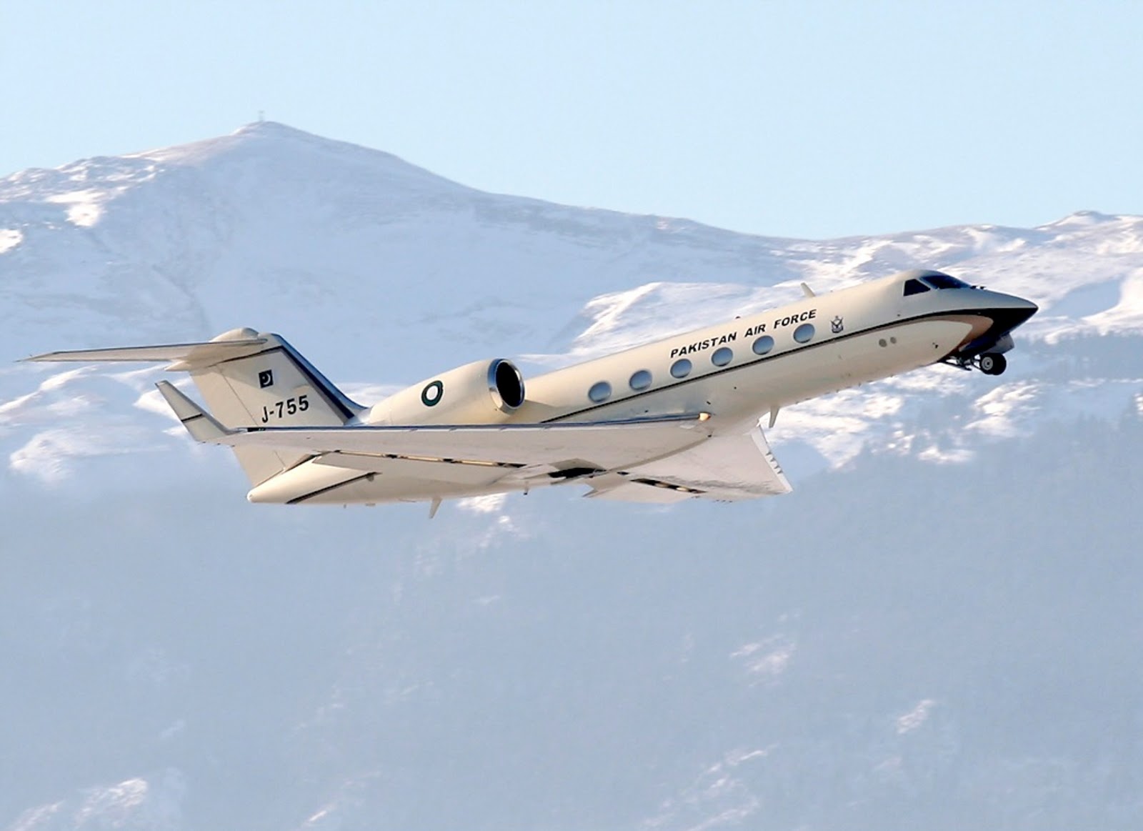 dassault_falcon_20f_pakistan.jpg