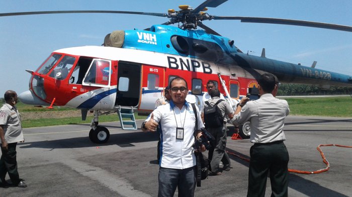 dedi-di-depan-heli-bom-air_20170726_185521.jpg