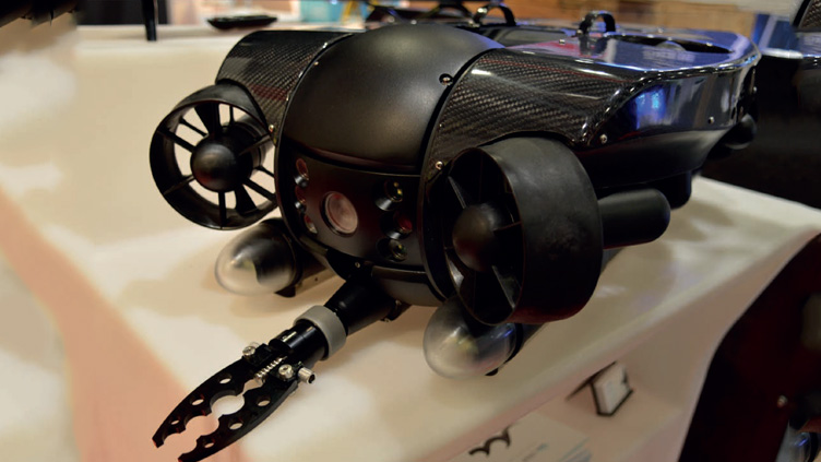 Detecting-underwater-threats-_DSEI19D2_.jpg