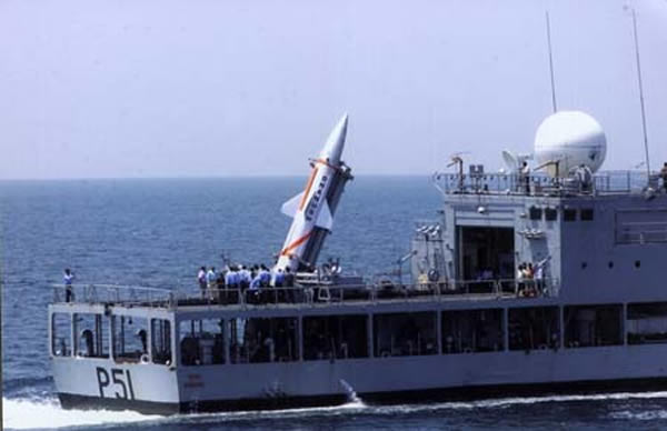 Dhanush_nuclear_capable_ballistic-missile_Indian_Navy_INS_Subhadra.jpg