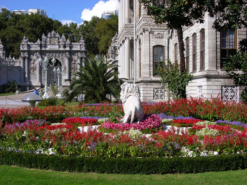 dolmabahce+palace.jpg