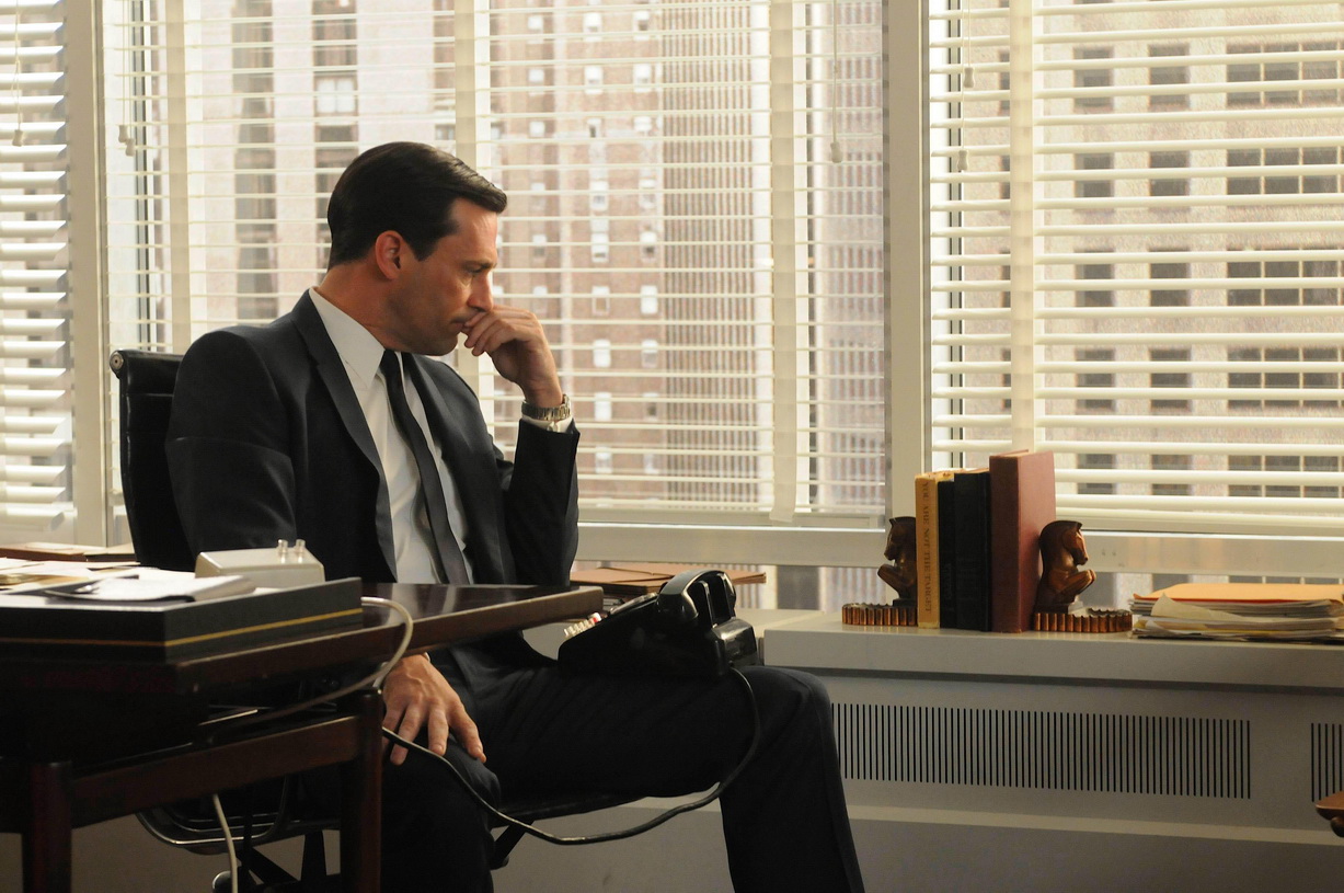 Don-Draper-in-his-Office.jpg