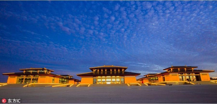 Dunhuang,Gansu.(2)_18Sep2016_Convention&Expo-centre.jpg