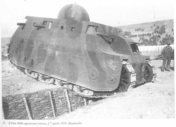 EarlyTank-Italian-fiat2000-2.jpeg