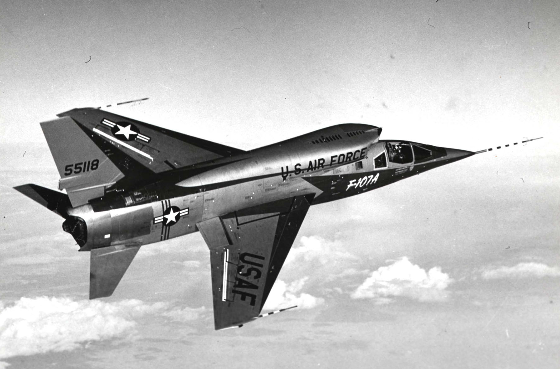 F-107A_in_flight.jpg