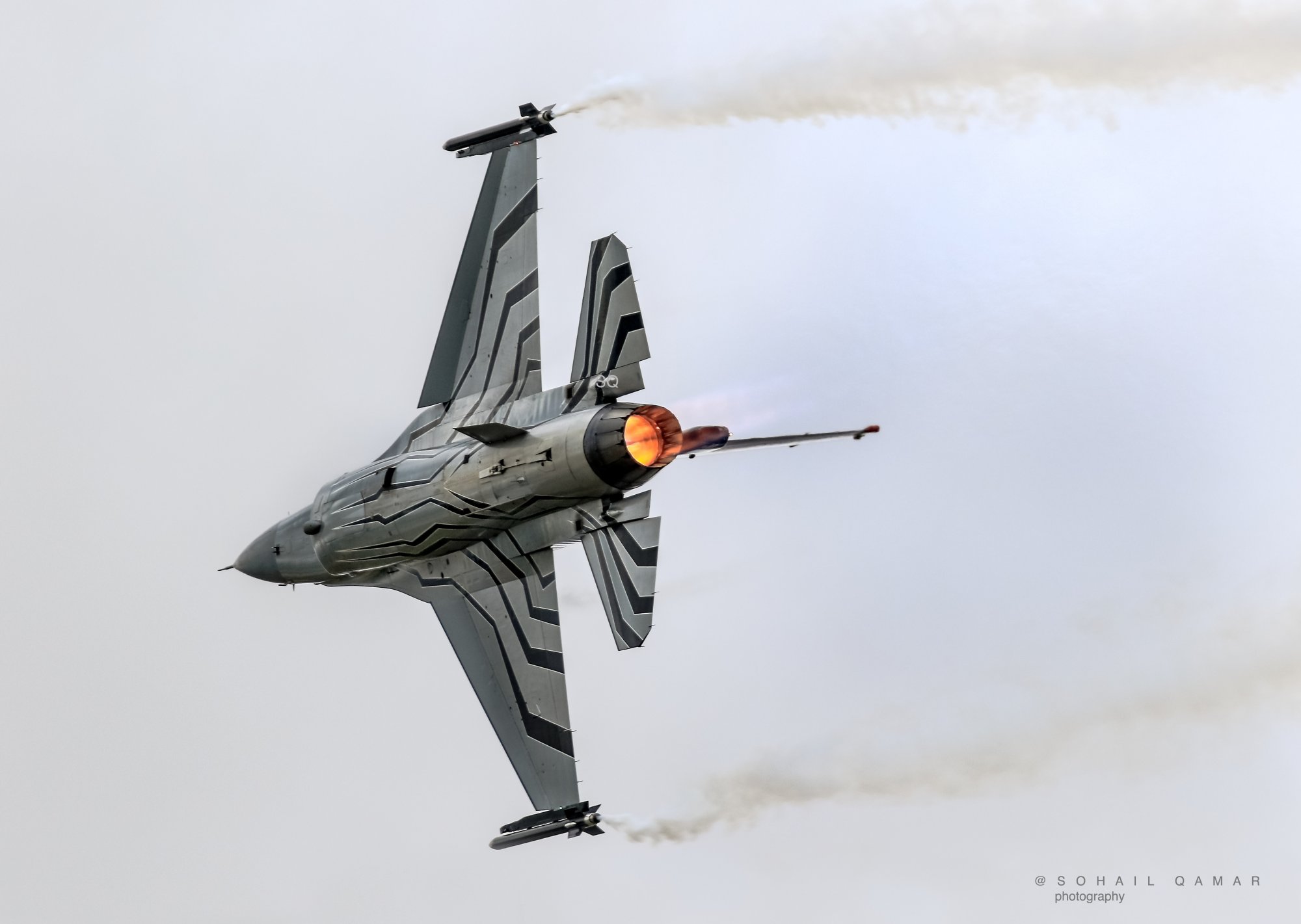 F-16-8.jpg