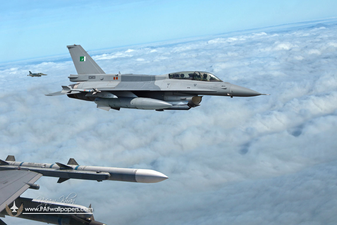 F-16_block52_wing_amraam.jpg