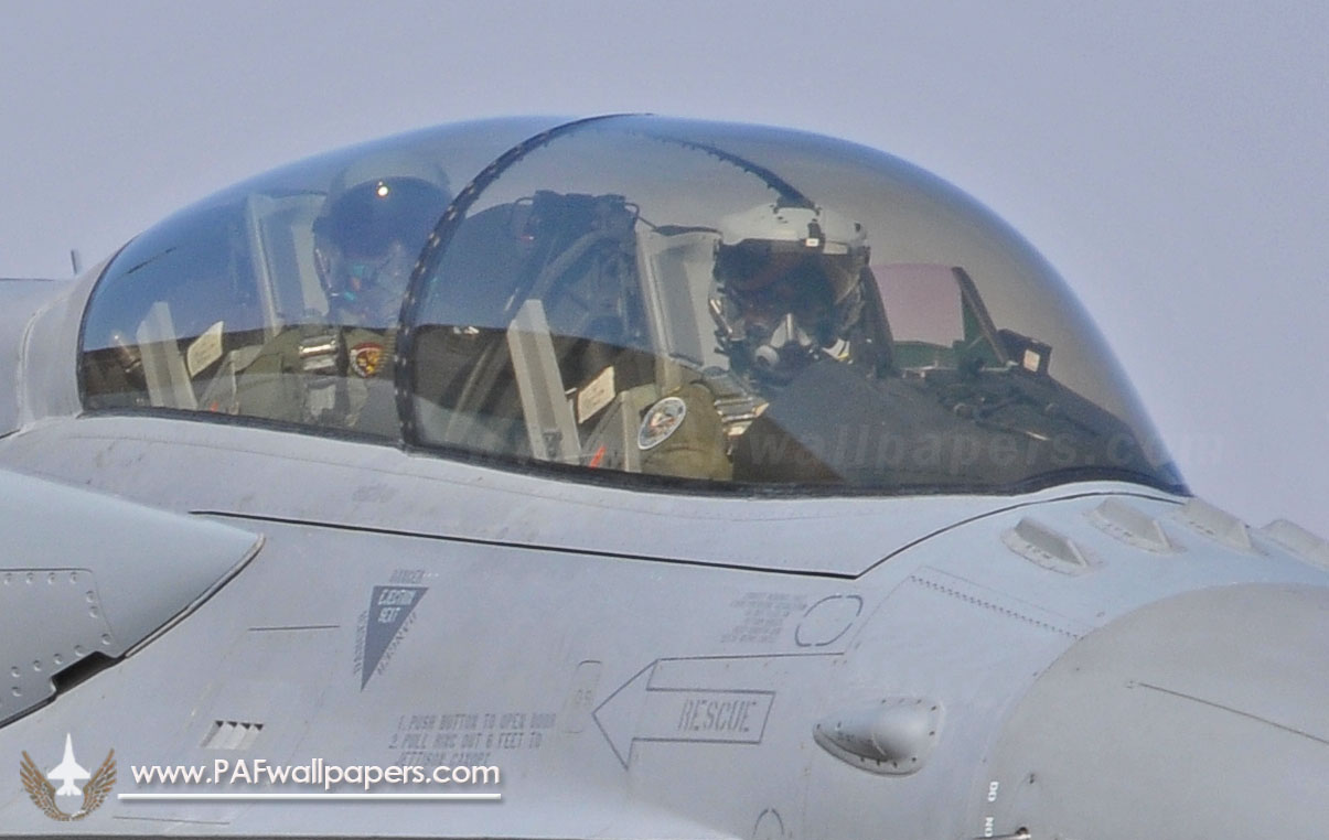 f-16_fighting_falcon_block52_pakistan_air_force_021.jpg