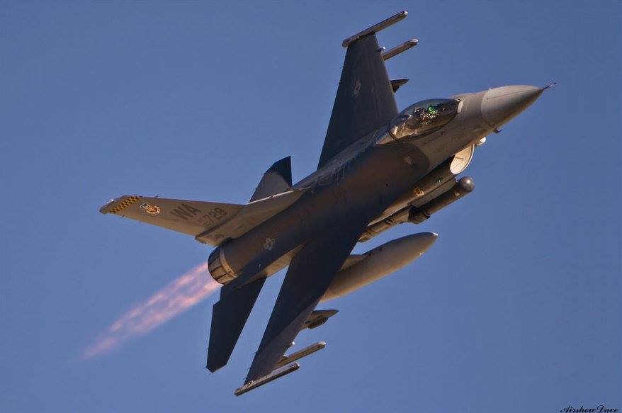 F-16C Block-50 fullafter burner over Nellis airforce base..jpg