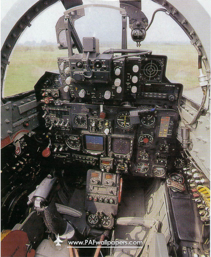 F-7PG-cockpit.jpg
