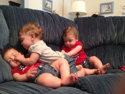 Funny-Baby-Fight-Picture.jpg