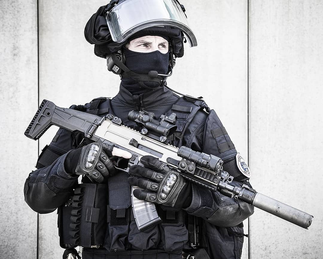 GIGN CZ Bren 2 2.jpg