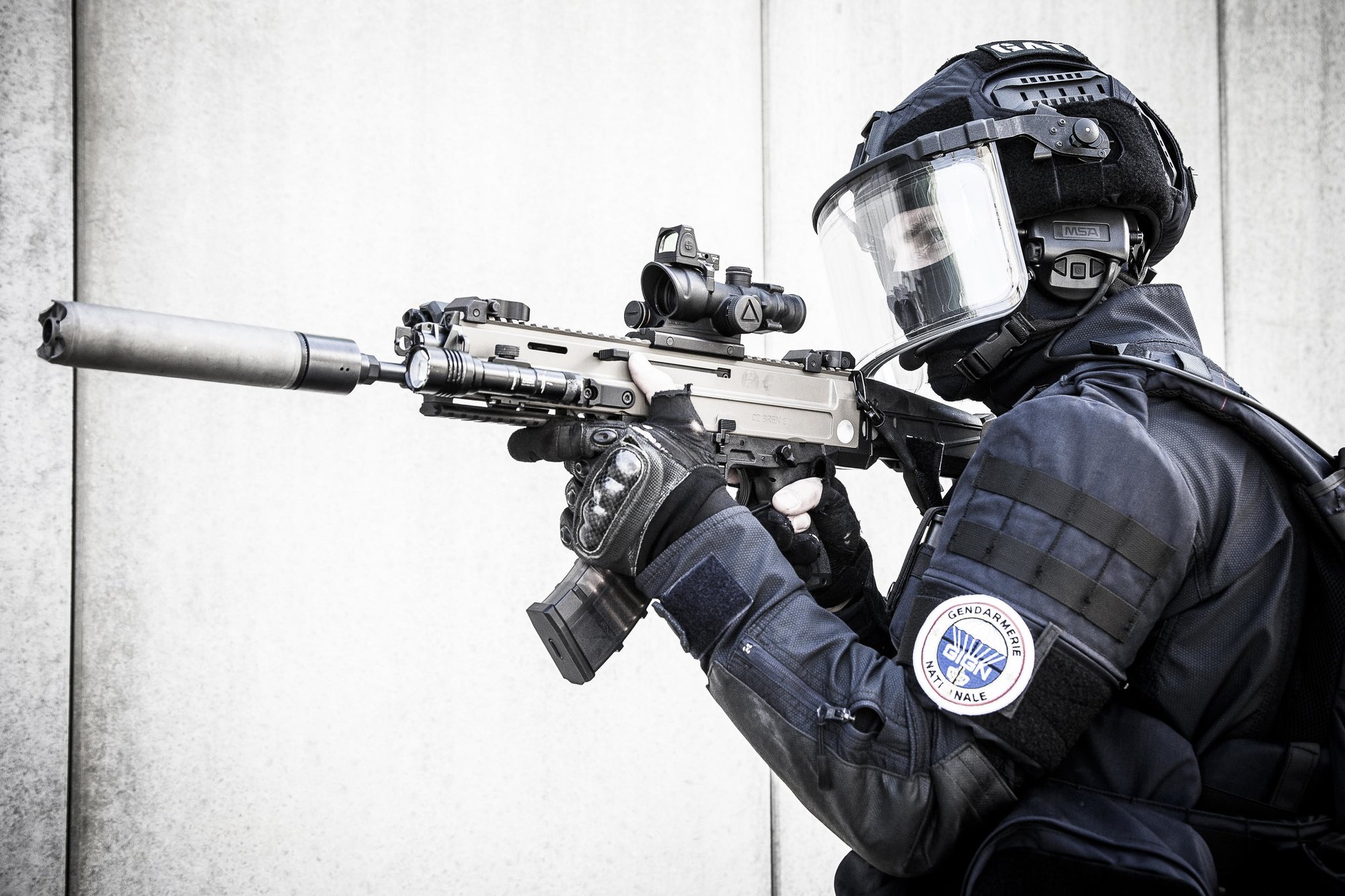 GIGN CZ Bren 2.jpeg