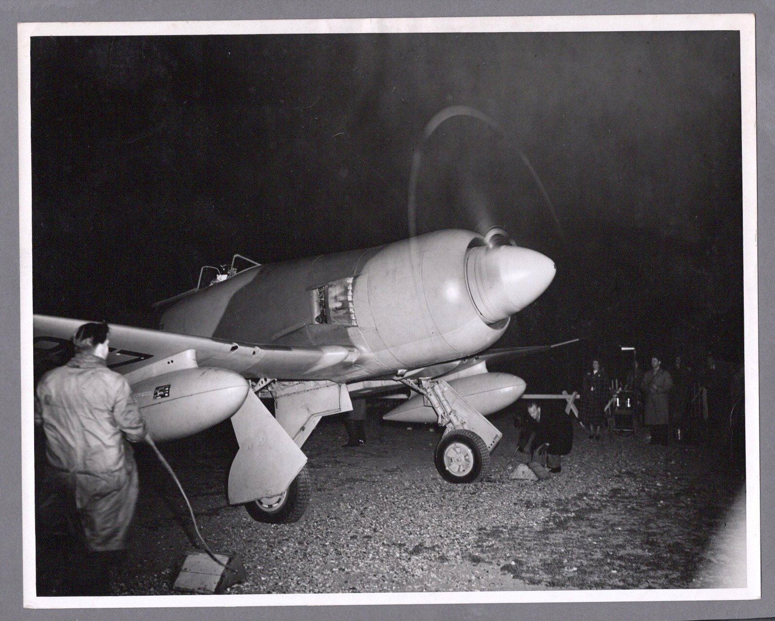 Hawker-Sea-Fury-Large-Original-Vintage-Press-Photo.jpg