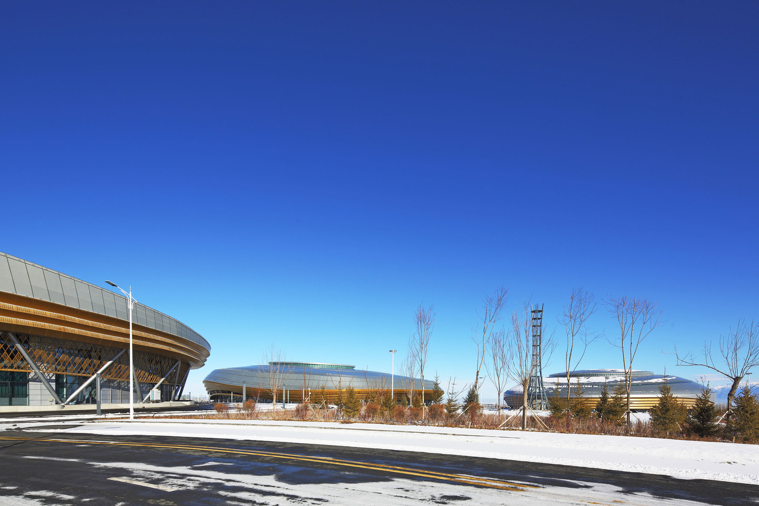 ice-sports-center-of-the-national-winter-games-02-main-architecture.jpg